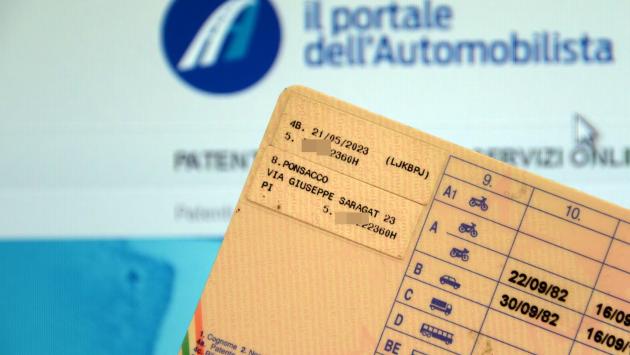 Rinnovo a ostacoli. L'Ausl sospende le prenotazioni per il Covid