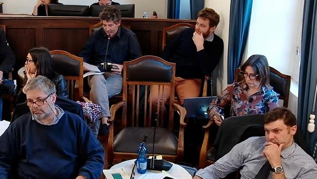 Anche il consigliere di maggioranza Davighi cambia gruppo: «Serve un cambio di passo»