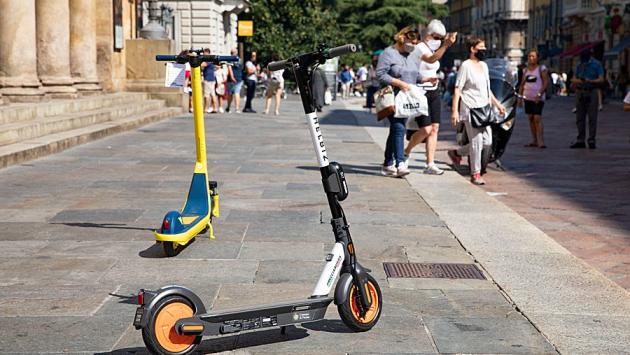 Monopattini elettrici sì, ma la Regione detta le linee guida per la sicurezza