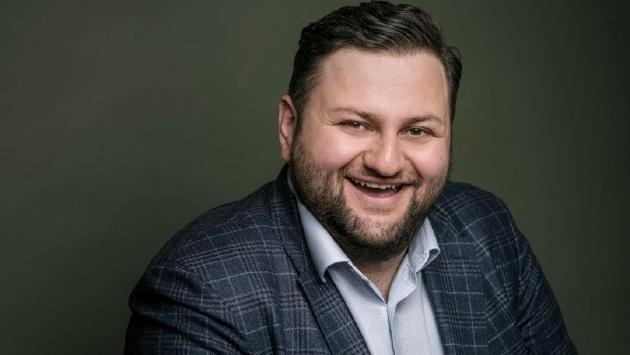 Il baritono Kiria: «Sarò Falstaff al Regio, un'emozione speciale»
