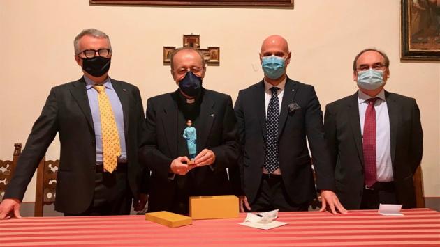  L'infermiera anti-Covid nel Presepe 2020