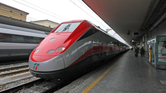 Natale: oggi sold out le Frecce Milano-Napoli 