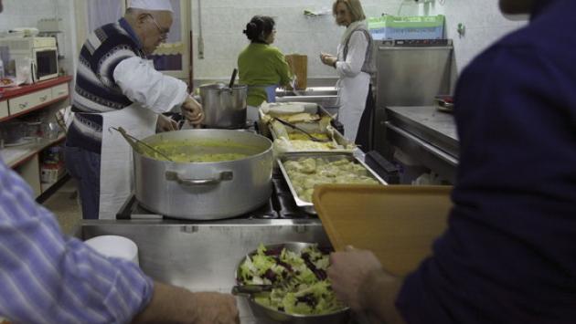 «Caritas, aperti sempre: servono volontari»
