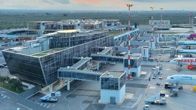 Variante inglese: caso sospetto a Bari, una 25enne rientrata da Londra