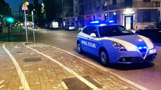 Accoltella il marito durante la lite ed emergono i continui maltrattamenti: scatta il Codice rosso