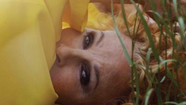 Vanoni, arriva il nuovo singolo "Un sorriso dentro al pianto"