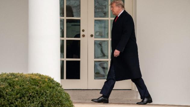 L'addio di Trump tra farsa e tragedia