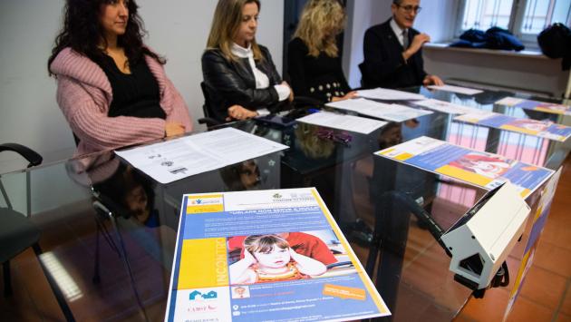 Tra urla e dialogo, tappe di crescita e nativi digitali: 4 incontri della Scuola Genitori di Daniele Novara