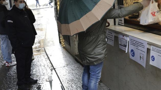 Da Pepèn il vigilante contro gli assembramenti