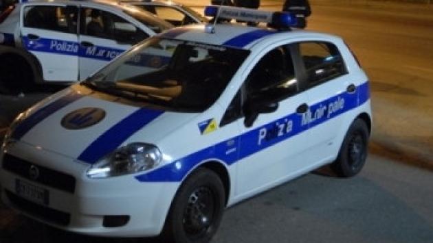 Assembrati per videoclip e senza mascherine, 31 multati