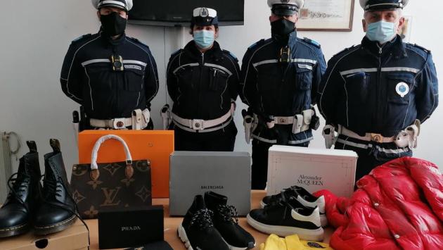 False griffe, la truffa è on line: indagini a Medesano e Ravenna