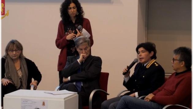 Violenza sulle donne, un confronto con ragazzi e ragazze 