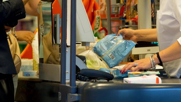 Patteggia la cassiera che si intascò seimila euro