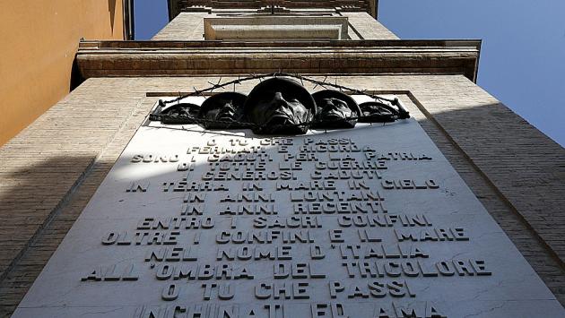 Il Centro studi movimenti: "Negazionisti? No, facciamo il nostro mestiere: contestualizziamo"