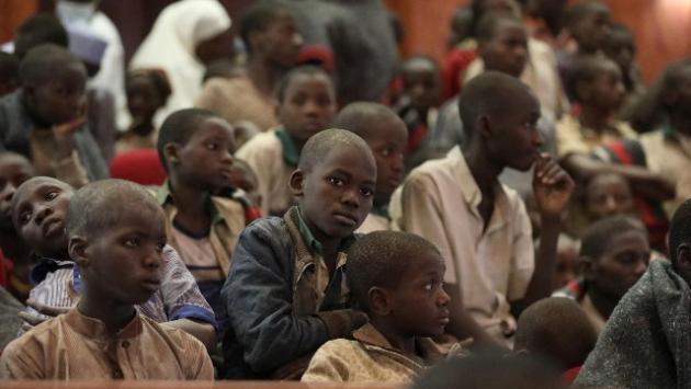 Nigeria, centinaia di studenti rapiti all'università. Un morto