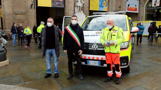 Il giorno del debutto del nuovo mezzo polisoccorso del Seirs