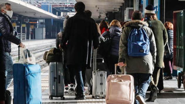 Il Consiglio dei ministri ha approvato lo  stop agli spostamenti fra regioni fino al 27 marzo