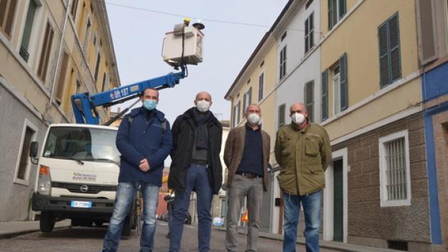 Illuminazione pubblica, saranno rifatti 238 punti luci in oltre 45 strade. Ecco le vie interessate