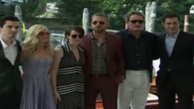 Venezia, Ryan Gosling e Claire Foy sbarcano al Lido