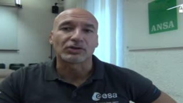 Parmitano compie 42 anni e annuncia che tornerà nello Spazio con la missione "Beyond"
