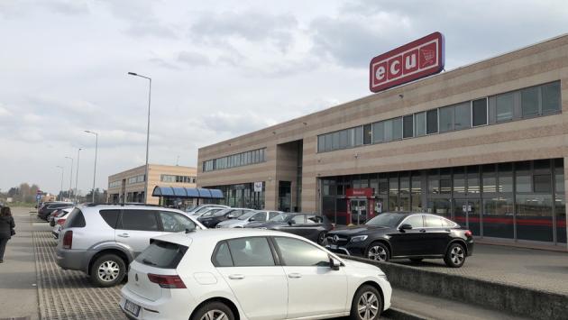 Quegli insulti razzisti urlati alla cassa di un supermercato