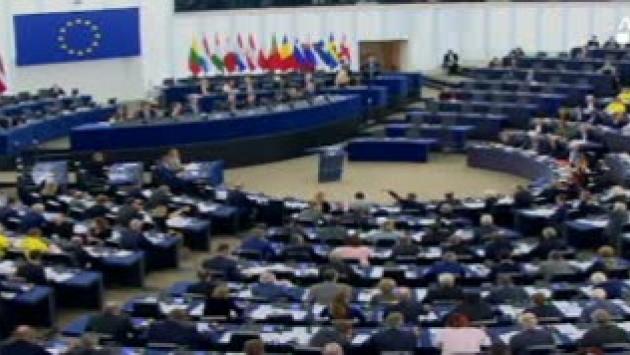 Bruxelles alza il tiro sul taglio delle emissioni Video