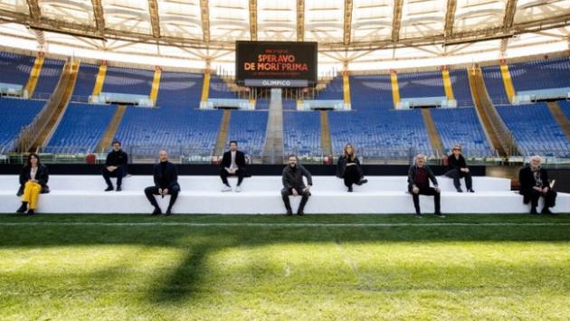 Arriva la serie "Speravo de mori' prima". Totti: "Simpatica ed emozionante"