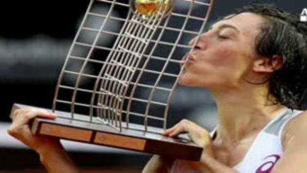 Tennis, Francesca Schiavone annuncia il ritiro