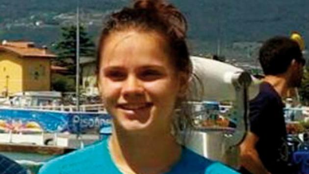 Anna, choc e dolore per la ragazza morta a 16 anni