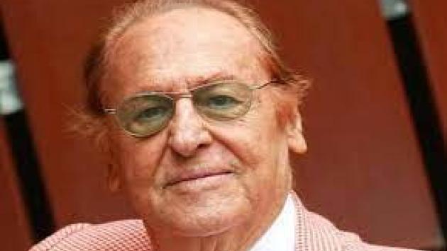Su Rai Storia la "Domenica Con" di Renzo Arbore:  quando la domenica era "L’altra"