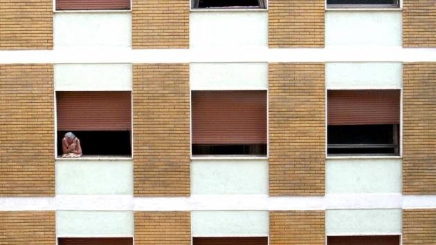 Bollette non pagate, palazzo al freddo