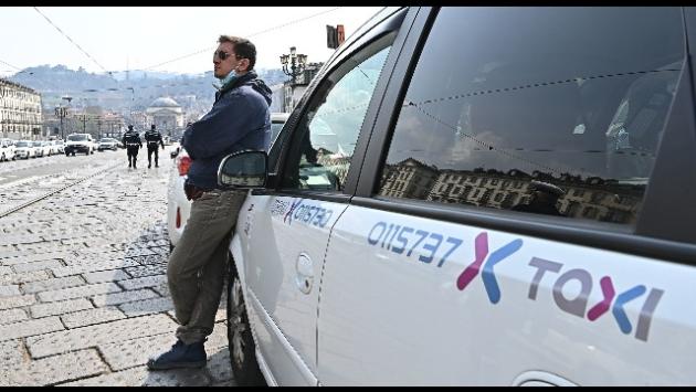Nasce in taxi la notte di Pasquetta 