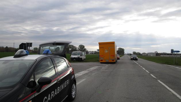 Scontro fra due furgoni a  Pieveottoville: un ferito lieve