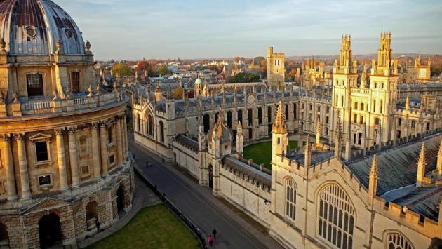 L'Università di Oxford sospende la sperimentazione di AstraZeneca sui bambini