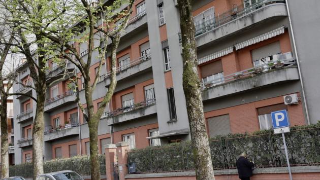 Due palazzi Acer nel mirino dei ladri
