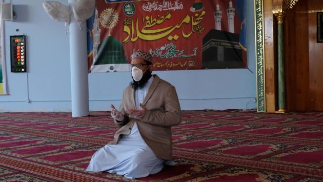 Musulmani: è inizitoa il ramadan. Ma senza luogo di preghiera