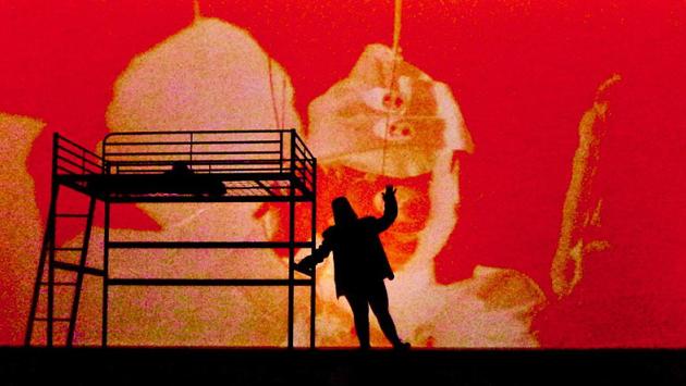 Maestri: «Lo spettacolo di Lenz in scena alla Biennale del Teatro»