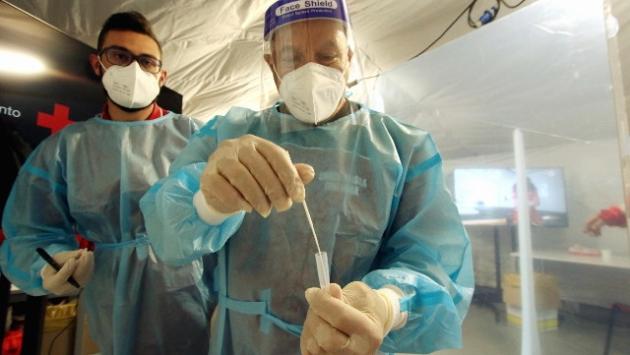 Covid: in Italia 316 morti. I positivi sono 8.864 ma con meno test