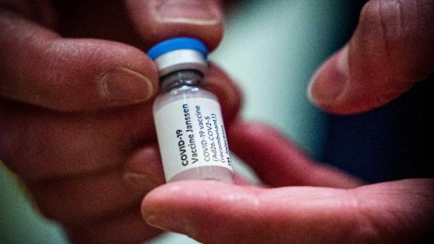 Vaccini, Figliuolo: "Un target giornaliero e settimanale di somministrazioni a ogni Regione"