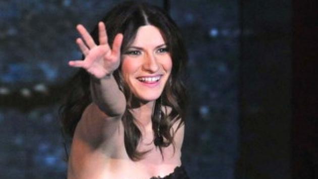 Laura Pausini: "Se vinco mi alzo e urlo, spero niente parolacce"