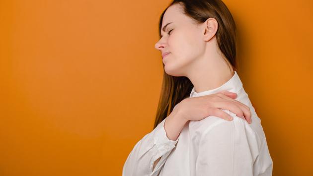 Fibromialgia: un aiuto da yoga, stretching, tai chi