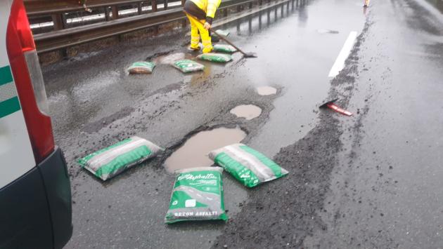 Federconsumatori: "Quante segnalazioni sul degrado del manto stradale dell'A15 in zona Berceto"