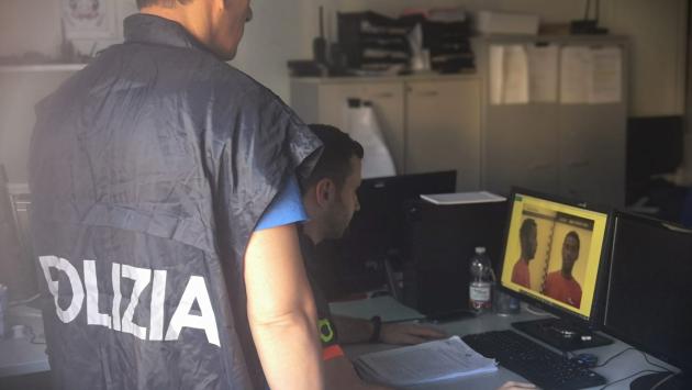 Cinque rapine in 15 giorni e tentata violenza sessuale: condannato a 8 anni