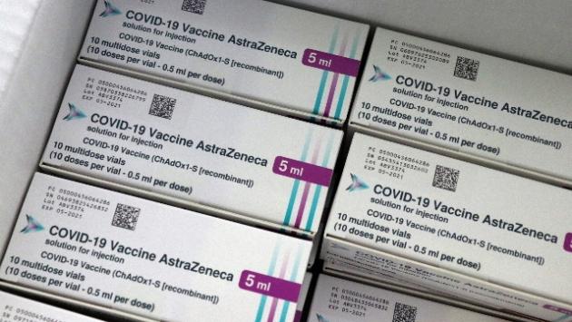 L'Ema: la seconda dose di AstraZeneca tra le 4 e le 12 settimane dopo la prima
