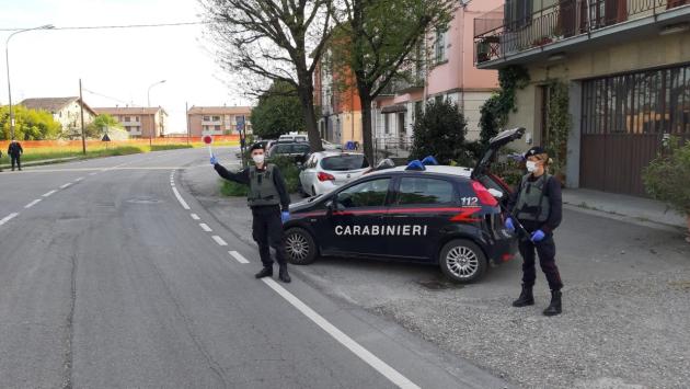 Nuove truffe online: due vittime e cinque denunciati. E continuano gli interventi per maltrattamenti in famiglia