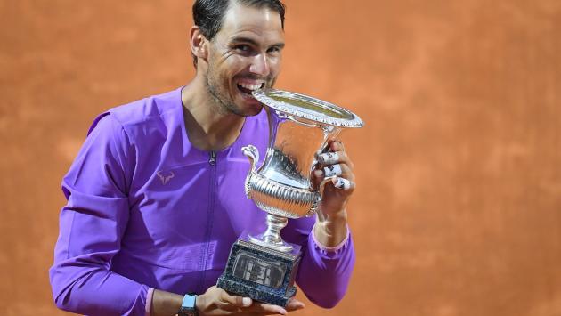 Internazionali, per la decima volta Nadal Re di Roma. Djokovic battuto