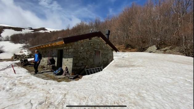 Sentieri innevati, a dispetto del calendario