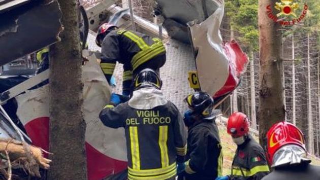 Mottarone, fermati tre responsabili della funivia. Hanno ammesso di aver disattivato il freno - Video: il "forchettone" che non doveva essere lì