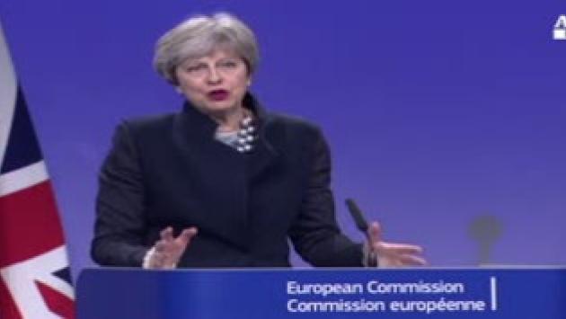 Brexit, la May vuole mani libere sul commercio