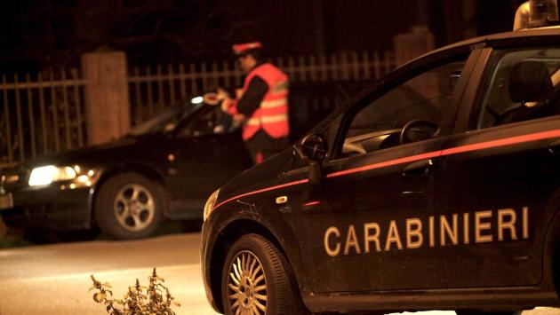 Al Parco Corazza dopo il coprifuoco: fuggi fuggi all'arrivo dei carabinieri